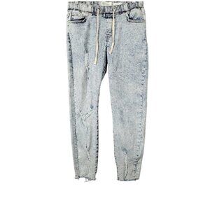 💎 210 Re-Generation By Celebrity Pink Poppy Denim Distressed Tapered Jeans